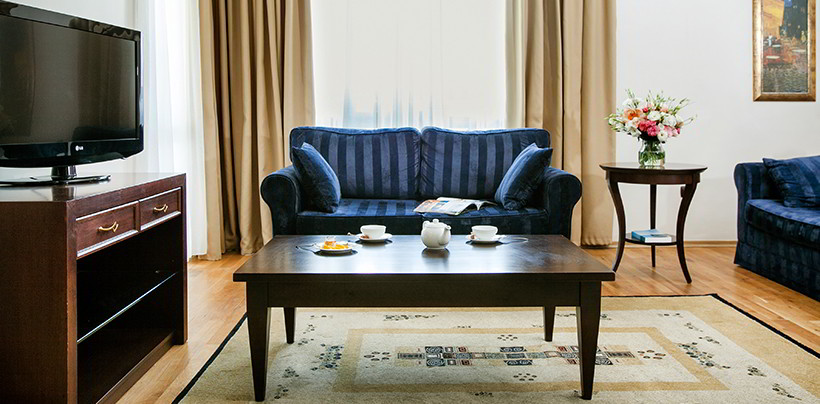 Junior Suite Mountain View